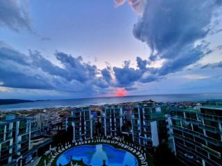 Del Sol Private Apartments - 4