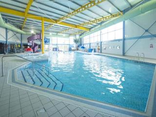 Pass the Keys Beautiful Beach Lodge with Outstanding Sea Views - Mainsriddle - 7