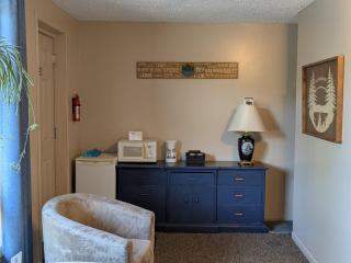 Dwight Village Motel - 3