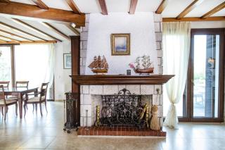 Luxurious Seafront Villa in Pefkohori - Pefkohori - 2