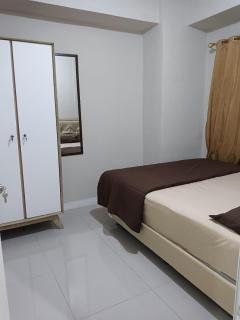 Studio sweet room Green Pramuka Square - 2