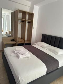Hotel Esmerald Ksamil - Ksamil - 2