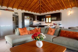 Runway Mansion, stunning views and lots of space - Città di Skiathos - 9