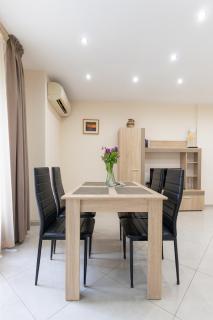BeCentral! by RV Apartments - 3