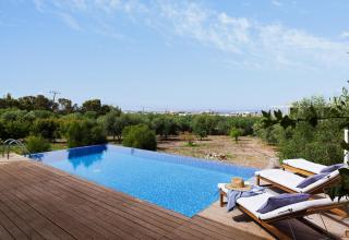 Orchard Villa - Newly refreshed, myconian design villa with infinity pool, close to Profitis Elias and located five minutes away from the heart of Protaras - 7
