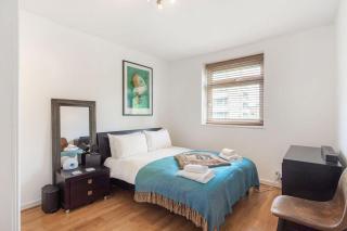 GuestReady - South London gem with balcony - 8