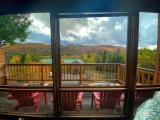 W5 AIR CONDITIONED Mount Washington Place townhouse with fireplace air hockey free and fast wifi - 7