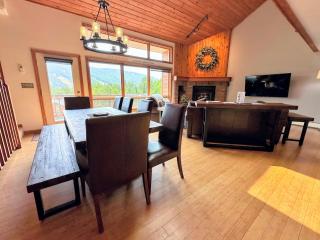 W5 AIR CONDITIONED Mount Washington Place townhouse with fireplace air hockey free and fast wifi - Carroll - 1