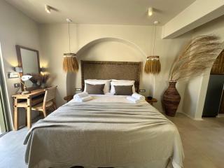 Chic Elysium - Felicity - Naxos Chora - 9