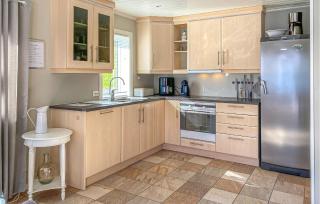 3 Bedroom Awesome Home In Gursken - Larsnes - 5