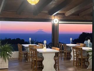 Ninea Panoramic Family Apartments - large pool with sea view - Capo Vaticano - 0
