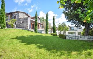 Stunning Home In Caiazzo - 9