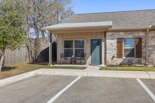 Hill Country Hideout in FBGTX - Fredericksburg - 7