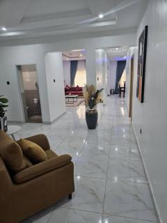 Flat 4 Modern 3BR En-suite Flat in Kaura Abuja - Abuja - 5