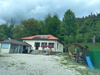 Casa Lupilor Transfăgărășan - Căpăţîneni-Ungureni - 4
