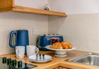 Bluebell Cottage - Bennetts Court - Week Saint Mary - 1