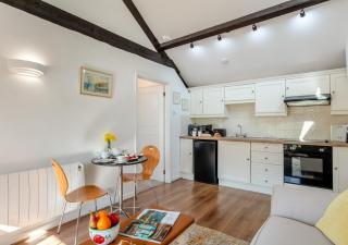 Willow Cottage - Bennetts Court - Week Saint Mary - 2