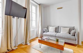 Chic 1BR Eiffel Tower & Rue Gros Caillou - Parijs - 0