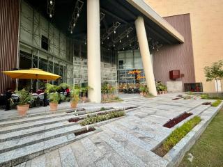Luxury Duplex Penthouse at Penta Square - Lahore - 2
