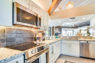 Stylish Waterfront Oasis in St Pete Beach - St Pete Beach - 5