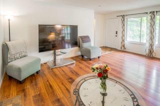 Pet-Friendly St Paul Home Fireplace and Office Area - Mendota - 5