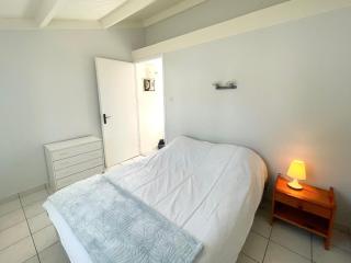Maisonnette cosy avec piscine chauffée et tennis, à 800m de la plage, idéale pour 4 pers. - FR-1-231-310 - 2