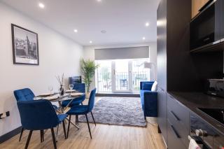 London WD6 2min from station - Borehamwood - 3