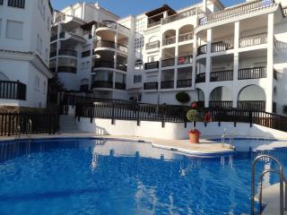 Beachfront Penthouse Apartment with Large Terrace and Breathtaking Sea Views close to Marbella Spain - Mijas Costa - 4