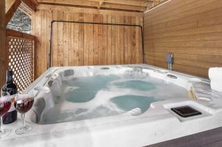 Huge Waterfront Modern Cottage on the Rouge River - Rivière-Rouge - 1