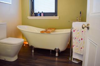 The Invergarry - Royal Deeside Luxury 5 star Couples Retreat with Hot Tub, Aboyne - Aboyne - 5
