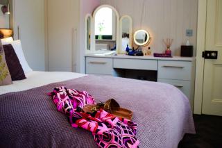 The Invergarry - Royal Deeside Luxury 5 star Couples Retreat with Hot Tub, Aboyne - Aboyne - 3