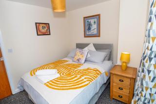 Pitchdip Accommodation - Bradford - 4