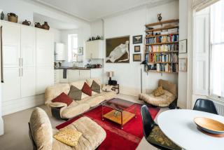 Sleek Simple & Peaceful 1BD Flat Kensington - Londra - 0