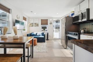 Keefe Korner AC Parking Walk to Beach - Hampton - 9