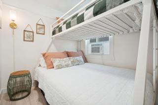 Keefe Korner AC Parking Walk to Beach - Hampton - 3