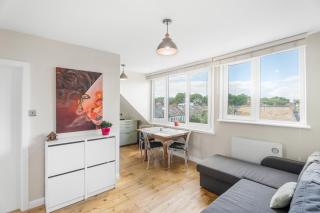 Amazing Top Floor Flat with Nice View - Londra - 0