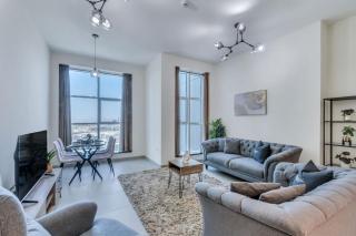 Chic Marina Arcade Apartment Minutes to Beach - 4