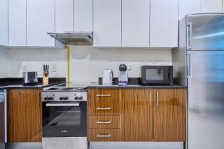 Chic Marina Arcade Apartment Minutes to Beach - 5