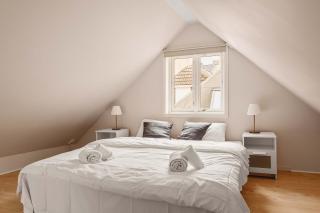 DINBNB Apartments l Traditional Bergenhouse l 10min to Bryggen l 24l7 - Bergen - 0