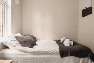 DINBNB Apartments l Traditional Bergenhouse l 10min to Bryggen l 24l7 - Bergen - 3