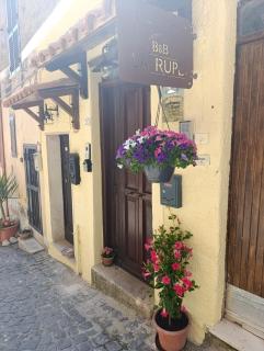 La Rupe Bed and Breakfast - Norma - 4