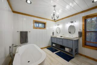 Twilight Pines - Dreamy Cabin w Hot Tub & optional Kids Loft - 7
