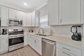 Romana Hideaway & Juliet Haven -Family Friendly, Downtown Pensacola! - 5