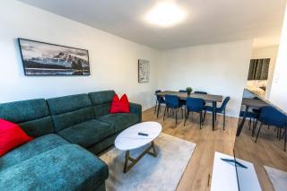 Chic 3BR 5 Beds 5min walk to Metro Free Parking - Laval - 3