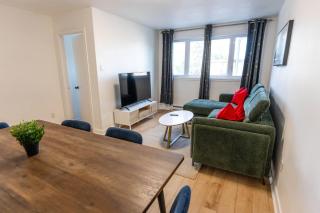 Chic 3BR 5 Beds 5min walk to Metro Free Parking - Laval - 5