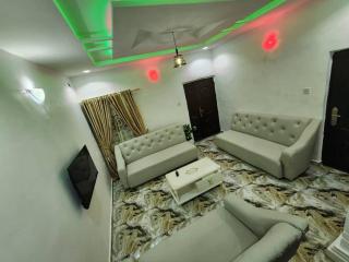 2-Bedroom Apt Short let in Benin City-Hosted by Tomla Built in 2025 - 8