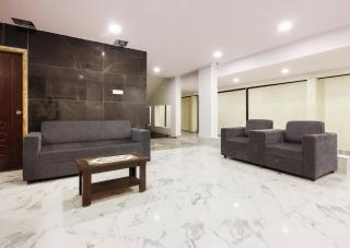 Capital O Che Sigma Hotel - Surūrnagar - 0