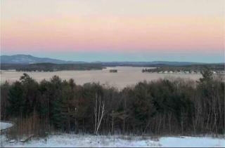 Lake Winni Studio Condo Full Kitchen - Weirs Beach - Laconia - 9