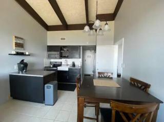Lake Winni Studio Condo Full Kitchen - Weirs Beach - Laconia - 2