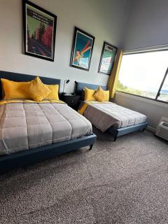 Lake Winni Studio Condo Full Kitchen - Weirs Beach - Laconia - 1
